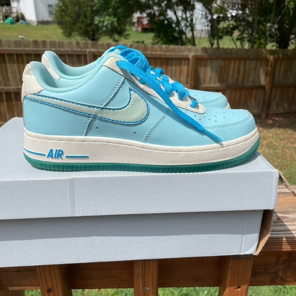 Air Force Ones x Glacier Ice - Picture 1 of 7